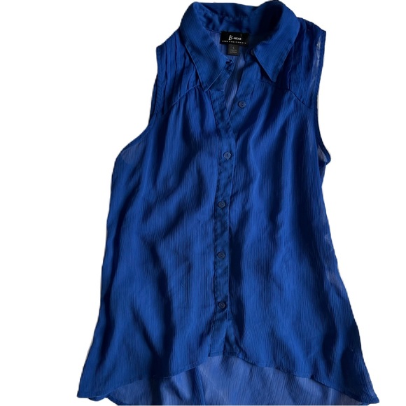 Bwear Tops - B~WEAR BYER CALIFORNIA BLOUSE LG